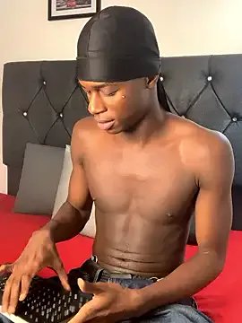 noah_johes on StripChat