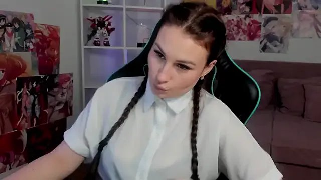 NoraFoxes on StripChat