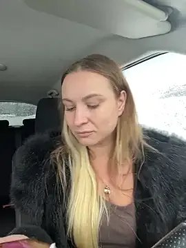 OlgaBuzzz on StripChat