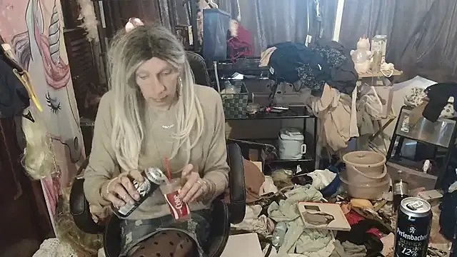 Ombeline1 on StripChat