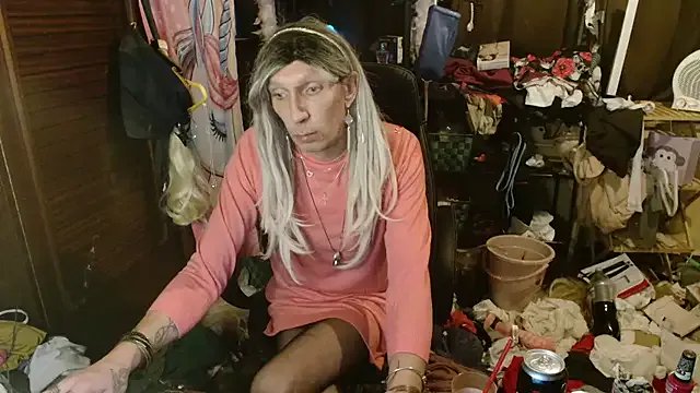 Ombeline1 on StripChat