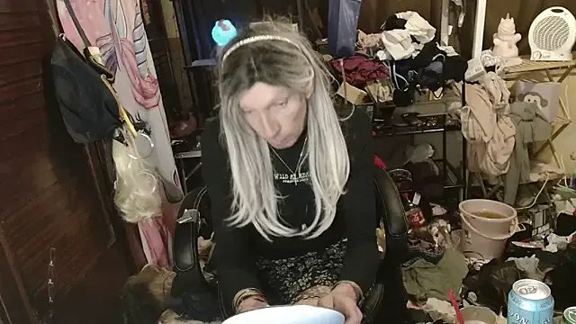 Ombeline1 on StripChat