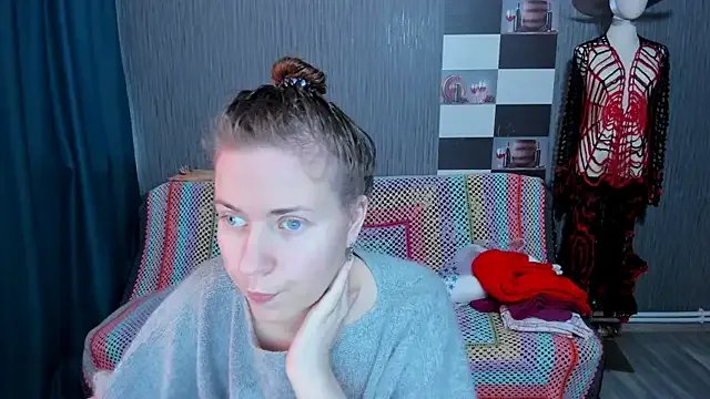 pa1e_pr1ncess on StripChat