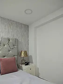 Pamelamiler__ on StripChat