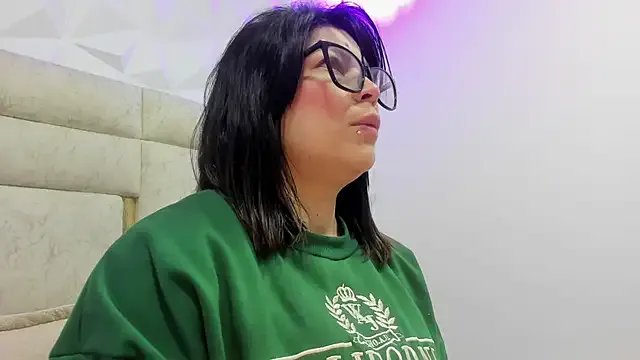 PauletteJ on StripChat