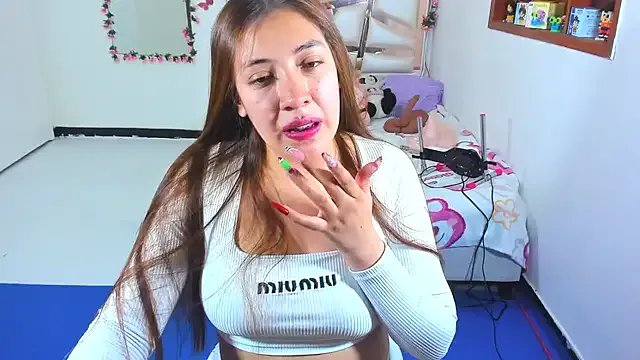 perlabeautiful on StripChat