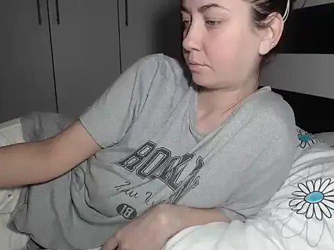 petite_danielle — naked dildo play