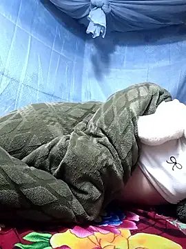 PhamPm70 on StripChat