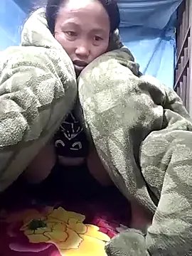 PhamPm70 on StripChat