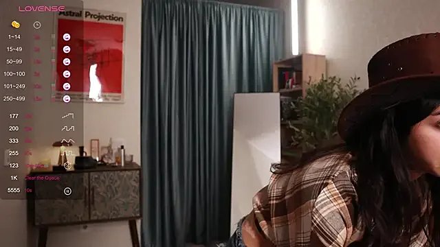 Pheromoon on StripChat