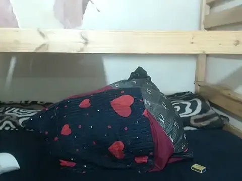 Phoenix_Curvelicious on StripChat