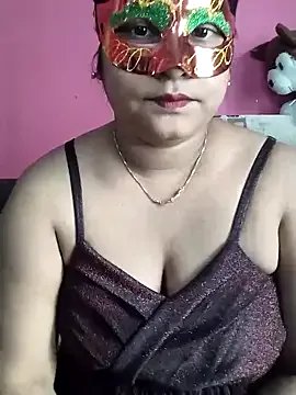 pinkisaha75 on StripChat