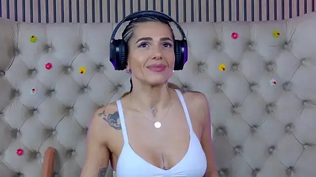 PlayfulShow's avatar