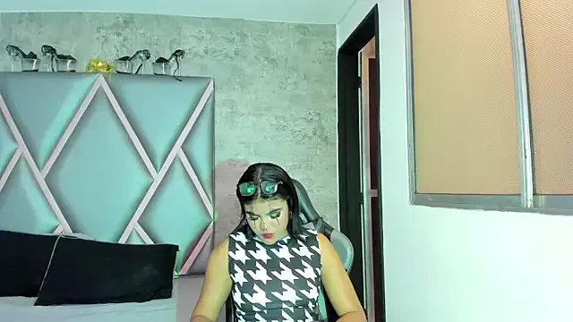 Polett_Amaranta on StripChat