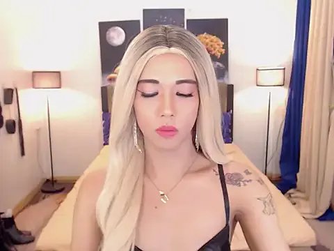 PreciousAmore on StripChat