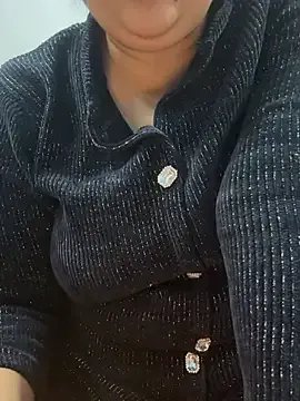 Preet_Kaur_69 on StripChat