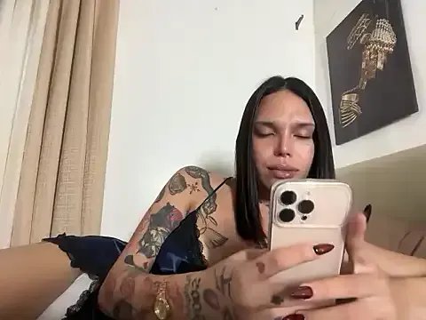 prettyhugelatinax44's avatar