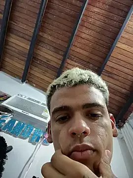 PrincesLeo on StripChat