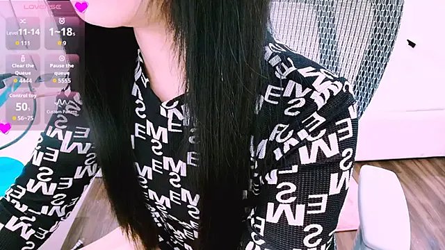 Princess_Mi on StripChat