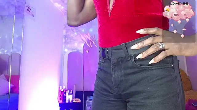 puca_ebony on StripChat