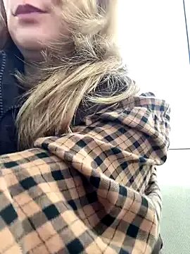 Puzdosia on StripChat