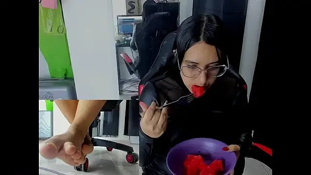 queen_findom1 on StripChat