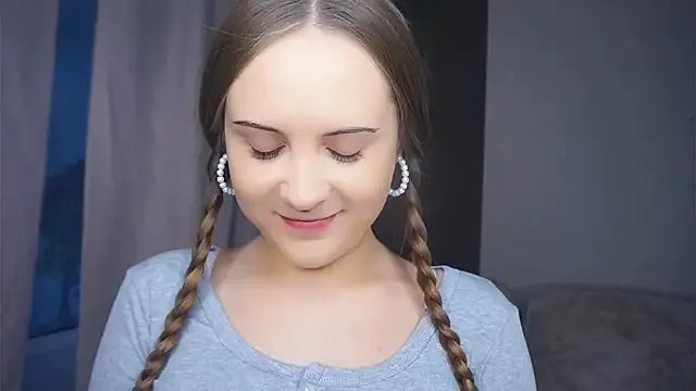 QuennaCoote on StripChat