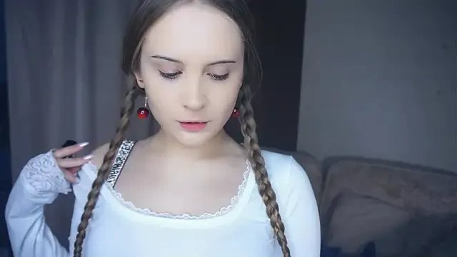 QuennaCoote on StripChat