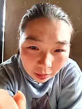 quynhkoolbae on StripChat