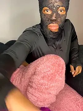 RainPurple on StripChat