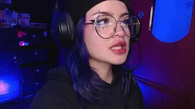 Raventh_ on StripChat