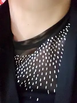 REAL-BigBoobCat —  Spogliarello Lento e Sensuale