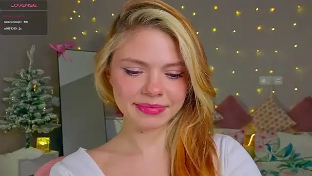 Red__Candy on StripChat