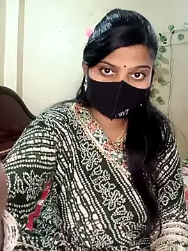 Reena_couple502 on StripChat