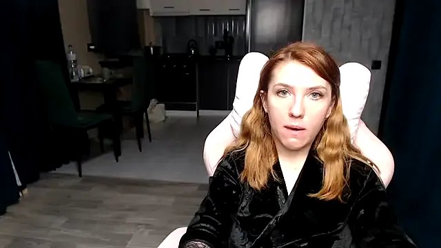 Reginasmilee on StripChat