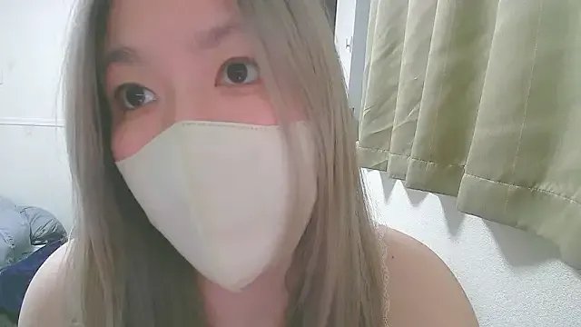 Remi_official on StripChat