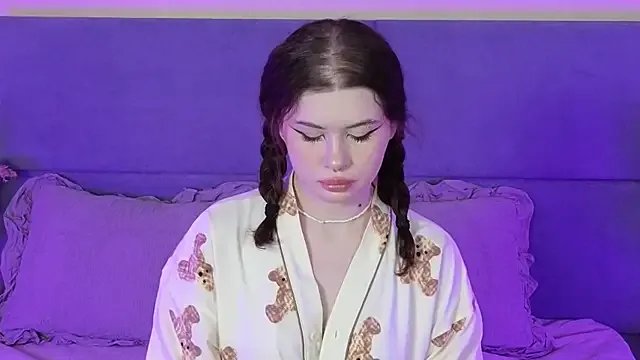 RianaRey on StripChat