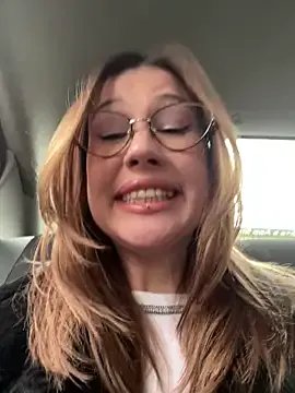 RinaCat on StripChat