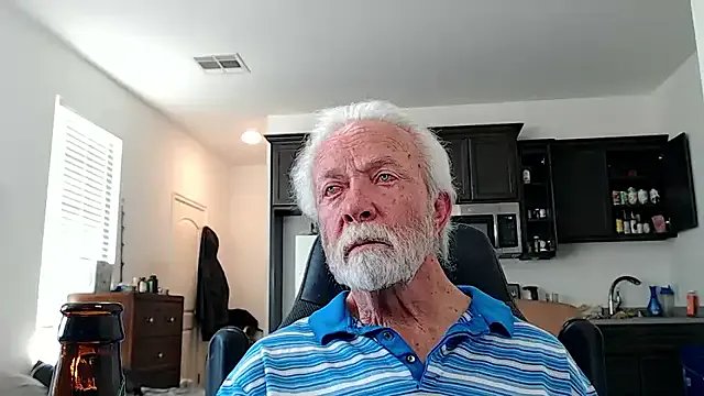 rockpoint69 on StripChat