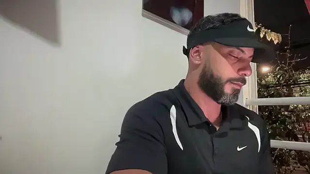 romeolovedark on StripChat