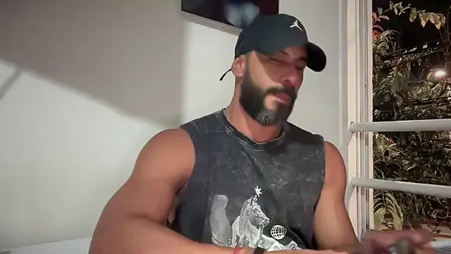 romeolovedark on StripChat