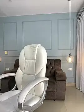 Rose_monroee on StripChat