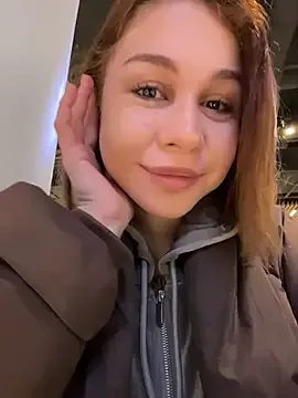 RosieSecret — PUBLIC play with bare nipps around peopl