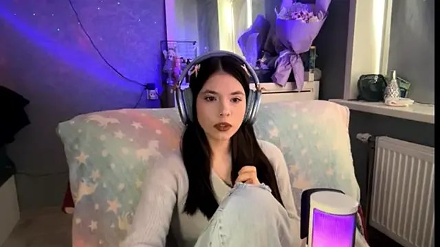 RoxanaSanos's avatar