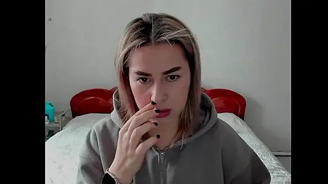 Roxi_Joy on StripChat