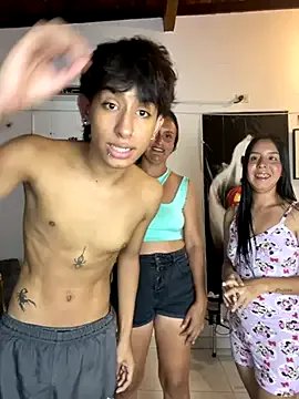 royalgirls_x on StripChat