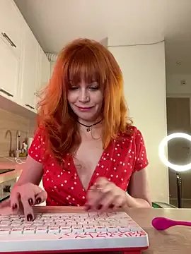 Ruby-Luv on StripChat