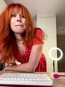 Ruby-Luv on StripChat