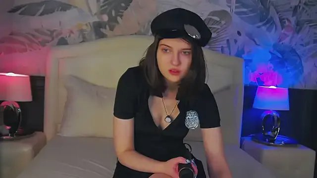 Ruby_de_Cherry on StripChat