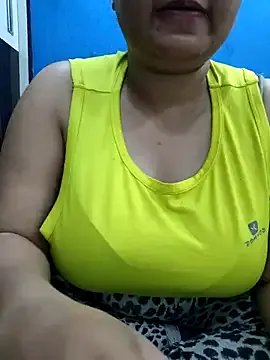 Ruchikalive on StripChat